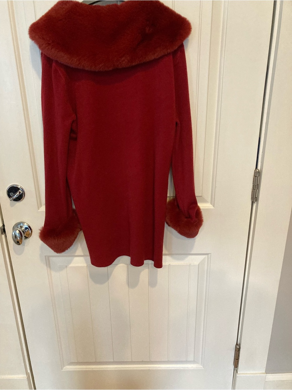 Sioni Deep Red Faux-Fur Trim Hooded Cardigan - Picture 3 of 4